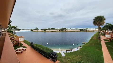 1015 SW 11th Avenue Hallandale Beach FL 33009