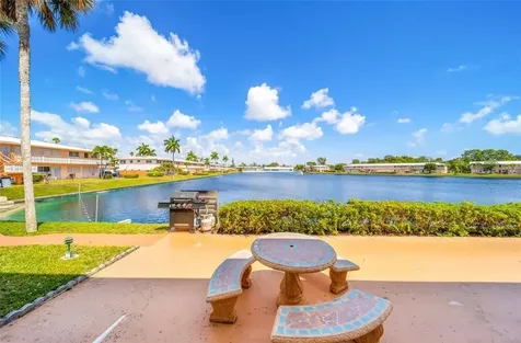 1015 SW 11th Avenue Hallandale Beach FL 33009