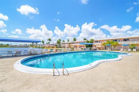 1015 SW 11th Avenue Hallandale Beach FL 33009