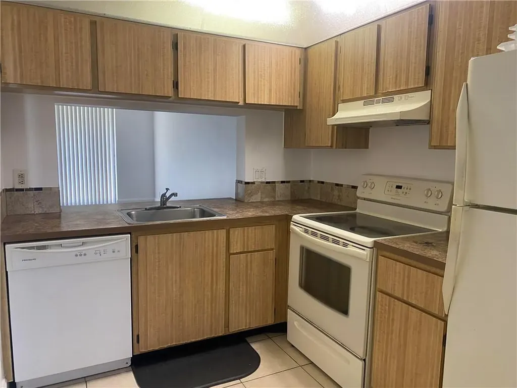 1230 S Military Trail Deerfield Beach FL 33442