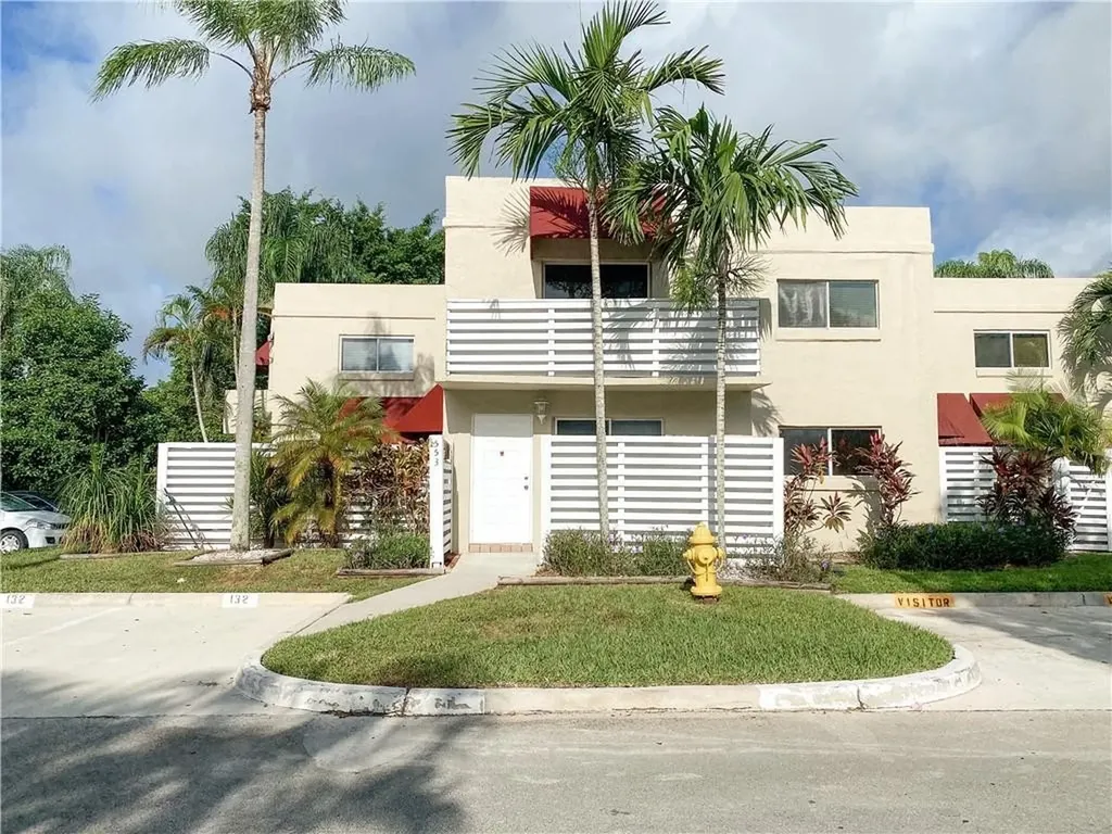 553 NW 98th Avenue Plantation FL 33324