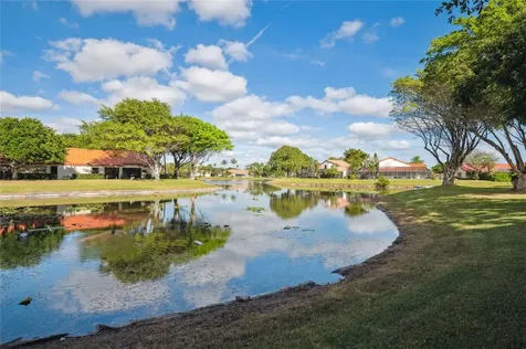 35 Centennial Court Deerfield Beach FL 33442