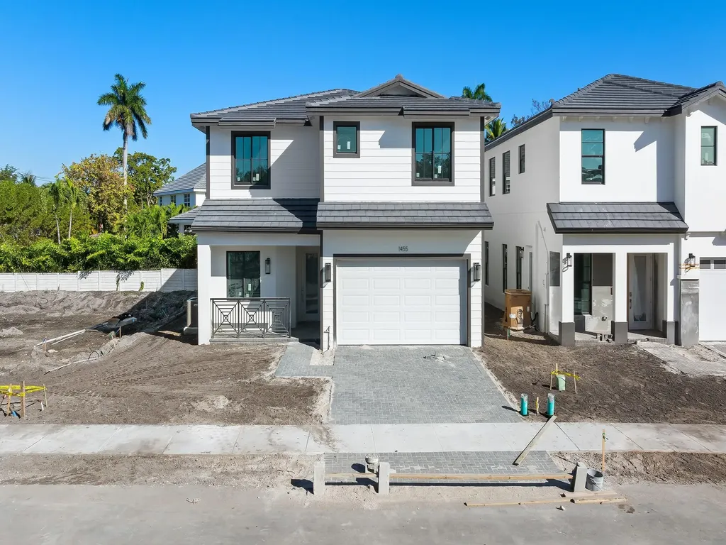 1453 SW 23rd Court Fort Lauderdale FL 33315