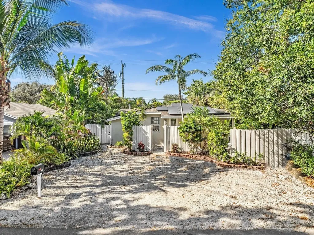 2725 NE 6th Lane Wilton Manors FL 33334
