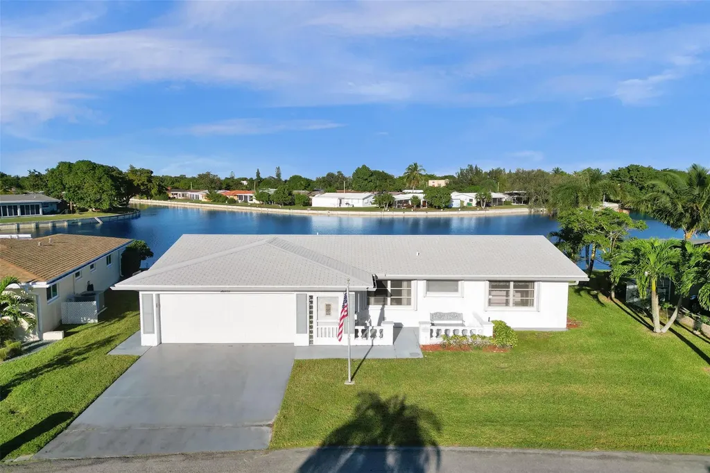 6713 NW 58th Court Tamarac FL 33321