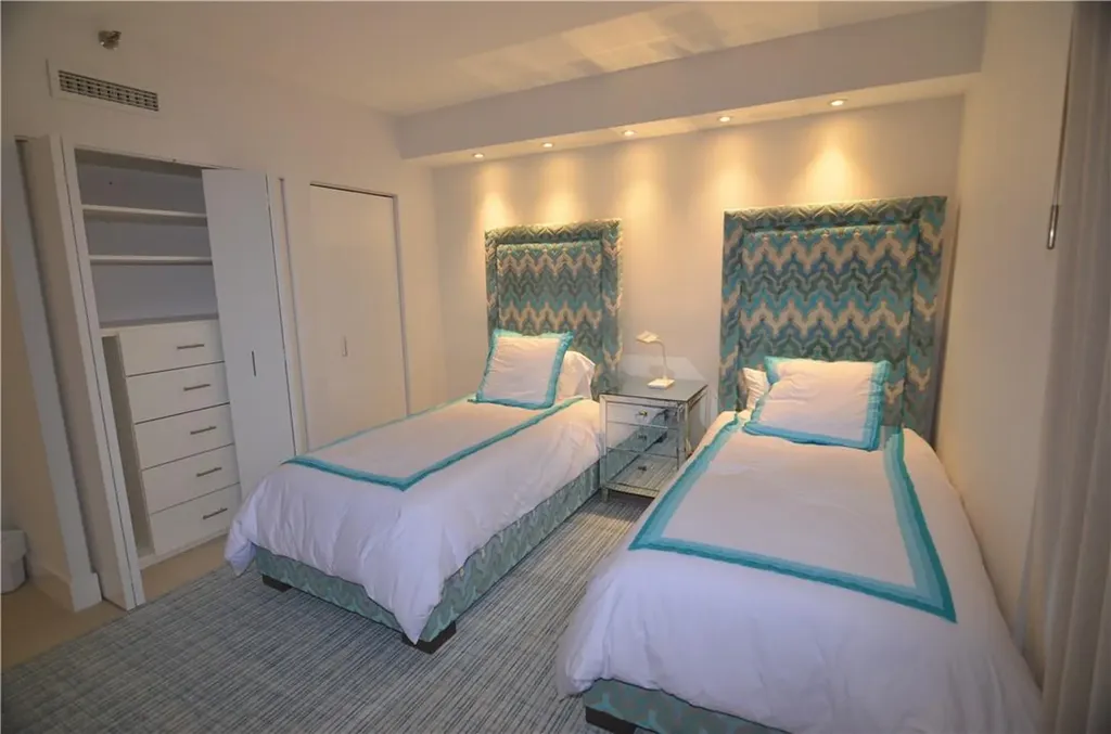 19355 Turnberry Way Aventura FL 33180