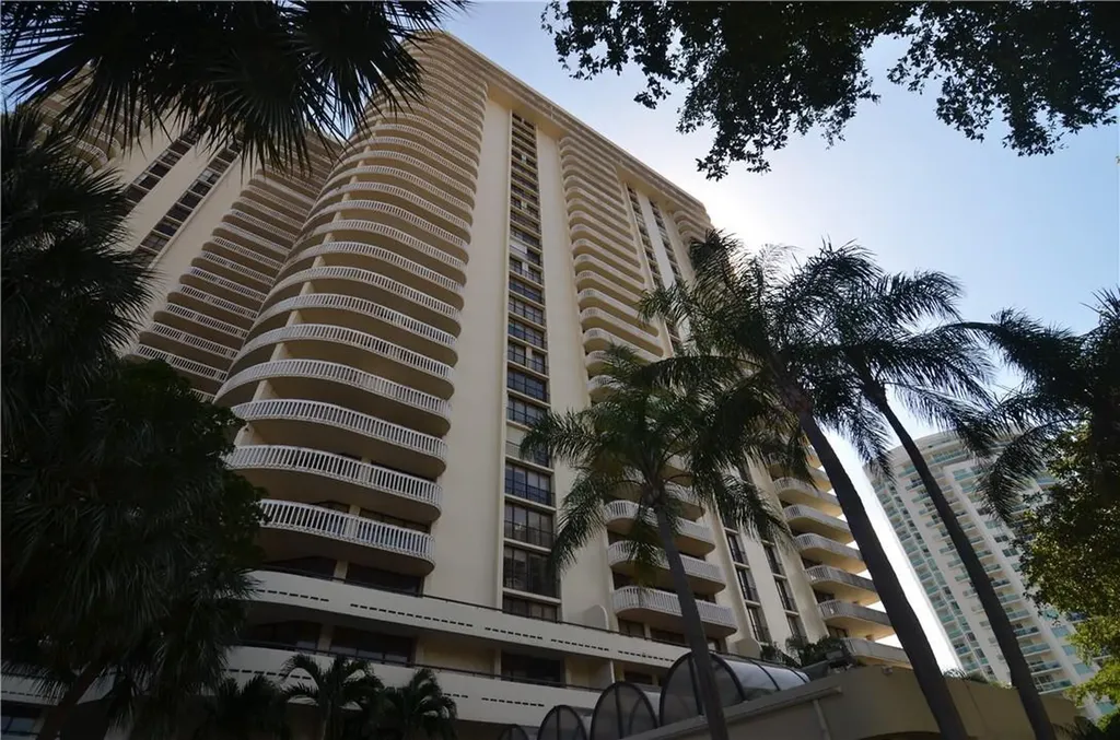 19355 Turnberry Way Aventura FL 33180