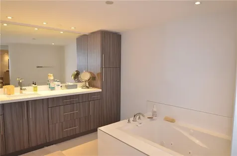 19355 Turnberry Way Aventura FL 33180