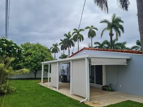 906 NE 3 Street Hallandale Beach FL 33009