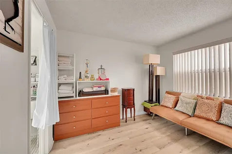 10442 Sunrise Lakes Boulevard Sunrise FL 33322