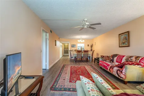 8930 S Hollybrook Boulevard Pembroke Pines FL 33025
