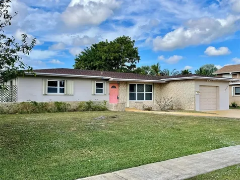 2090 NW 84th Terrace Pembroke Pines FL 33024