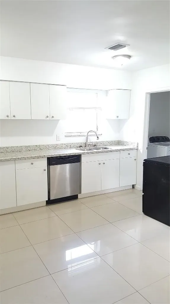 3234 Garfield Street Hollywood FL 33021