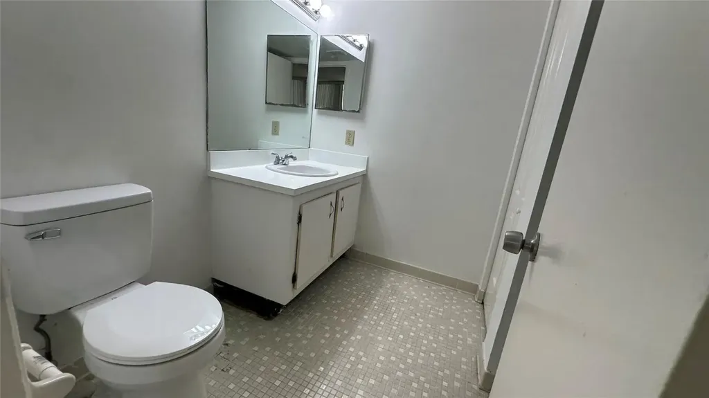 745 SE 1st Way Deerfield Beach FL 33441