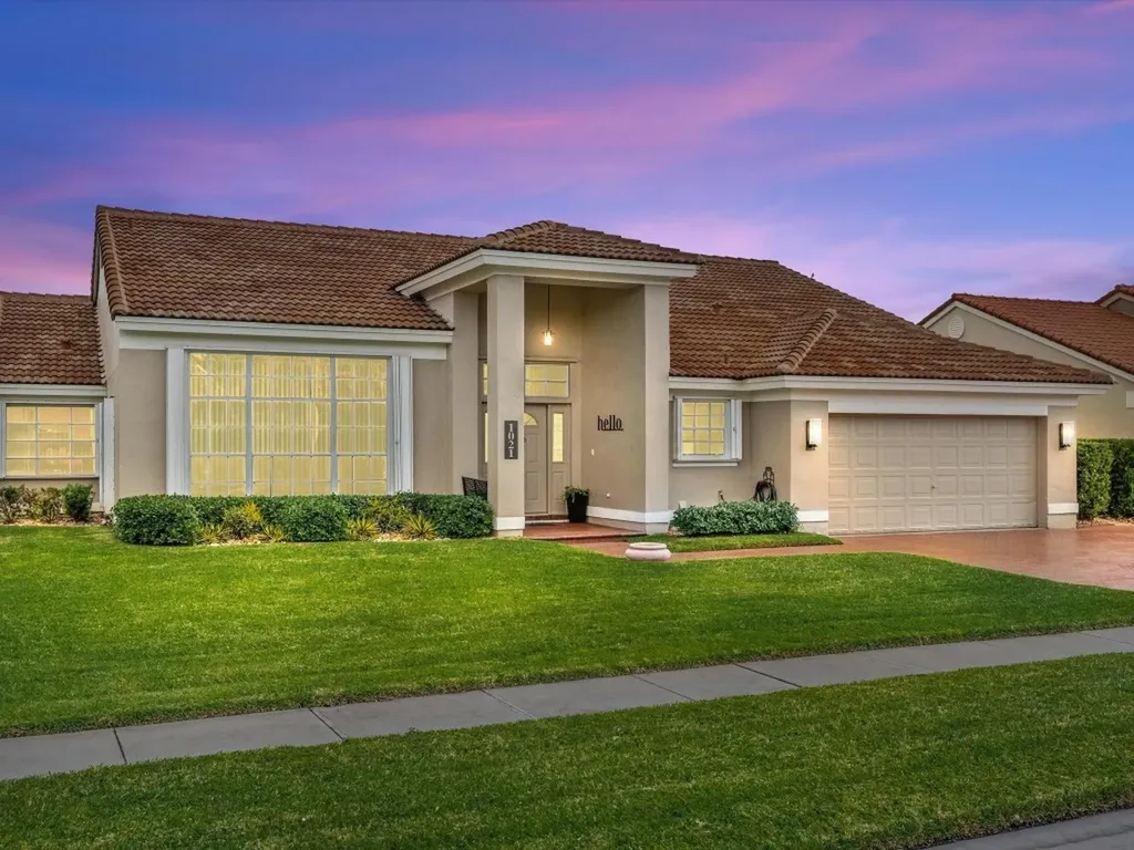 1021 NW 193rd Avenue Pembroke Pines FL 33029