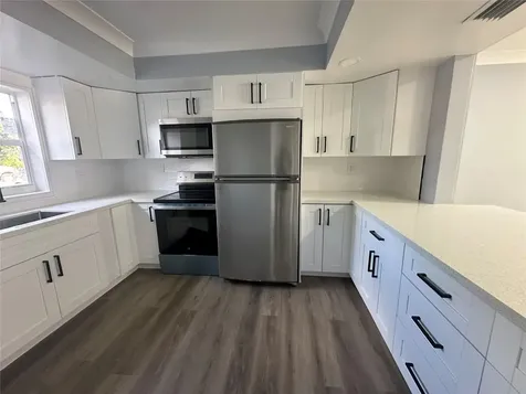 8002 SW 7th Street North Lauderdale FL 33068