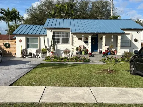 6381 SW 39th Street Miami FL 33155