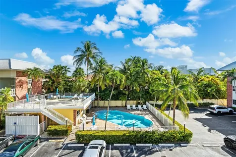 2420 SE 17 Fort Lauderdale FL 33019