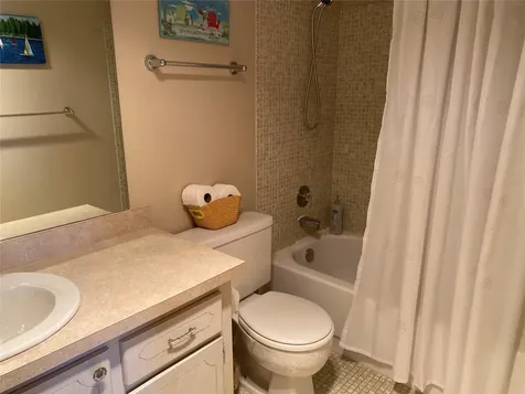 19 Ashby A Deerfield Beach FL 33442