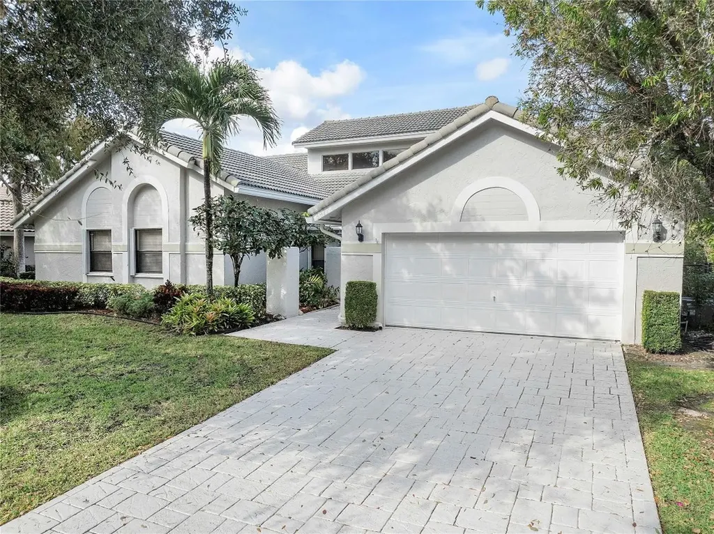 8977 NW 53rd Manor Coral Springs FL 33067