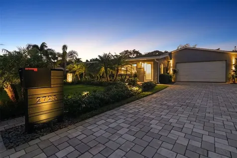 2725 NE 2nd Avenue Wilton Manors FL 33334