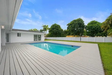 19930 NE 20th Court Miami FL 33179