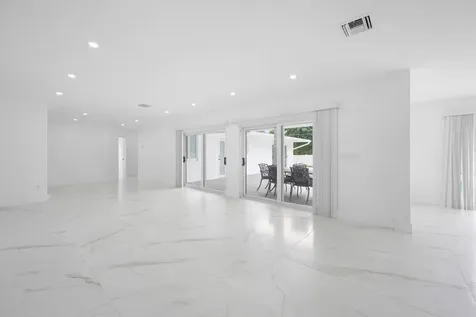 19930 NE 20th Court Miami FL 33179