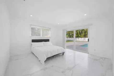 19930 NE 20th Court Miami FL 33179