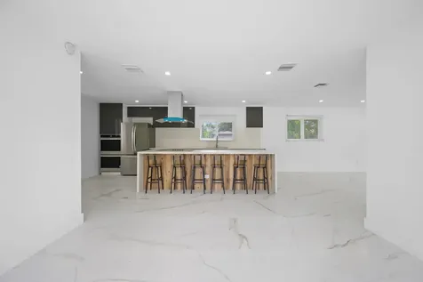 19930 NE 20th Court Miami FL 33179
