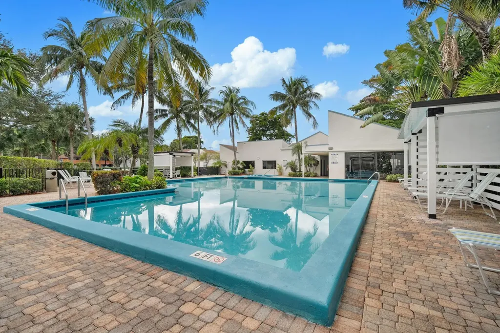 371 87th Terrace Plantation FL 33324