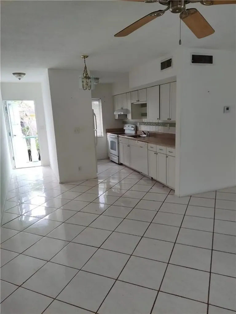 2361 NE 10th Street Pompano Beach FL 33062