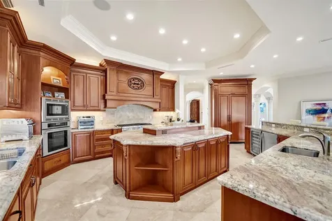 642 Palm Drive Hallandale Beach FL 33009