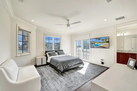 642 Palm Drive Hallandale Beach FL 33009