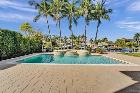 642 Palm Drive Hallandale Beach FL 33009