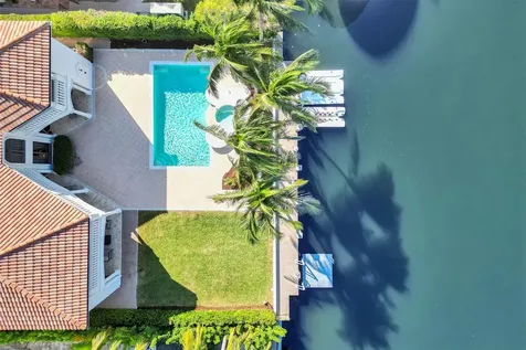 642 Palm Drive Hallandale Beach FL 33009