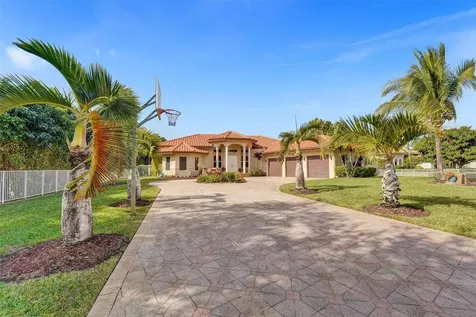 1401 NW 116th Avenue Plantation FL 33323