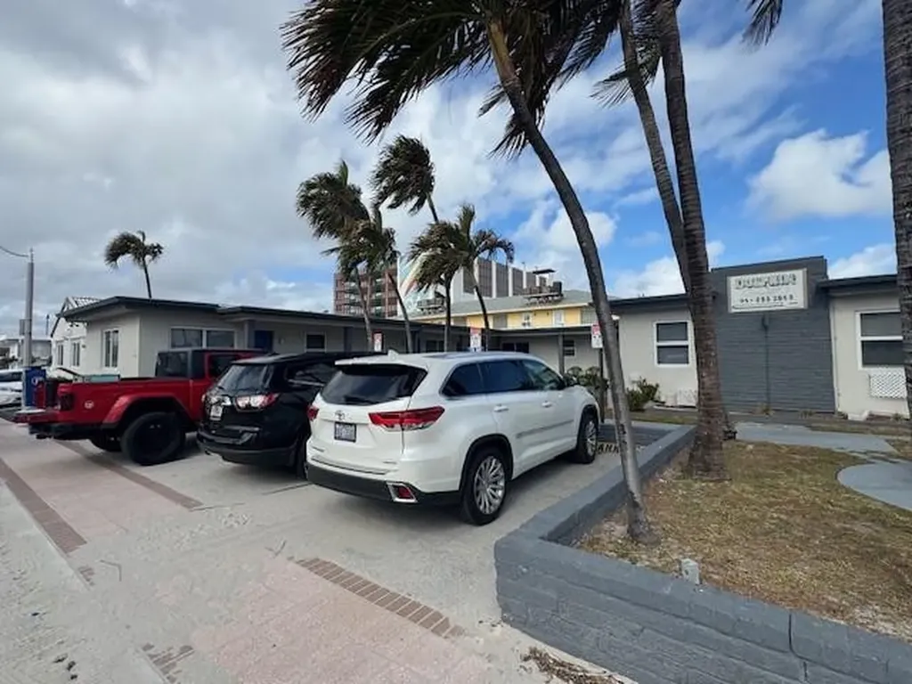 315 Mckinley Street Hollywood FL 33019