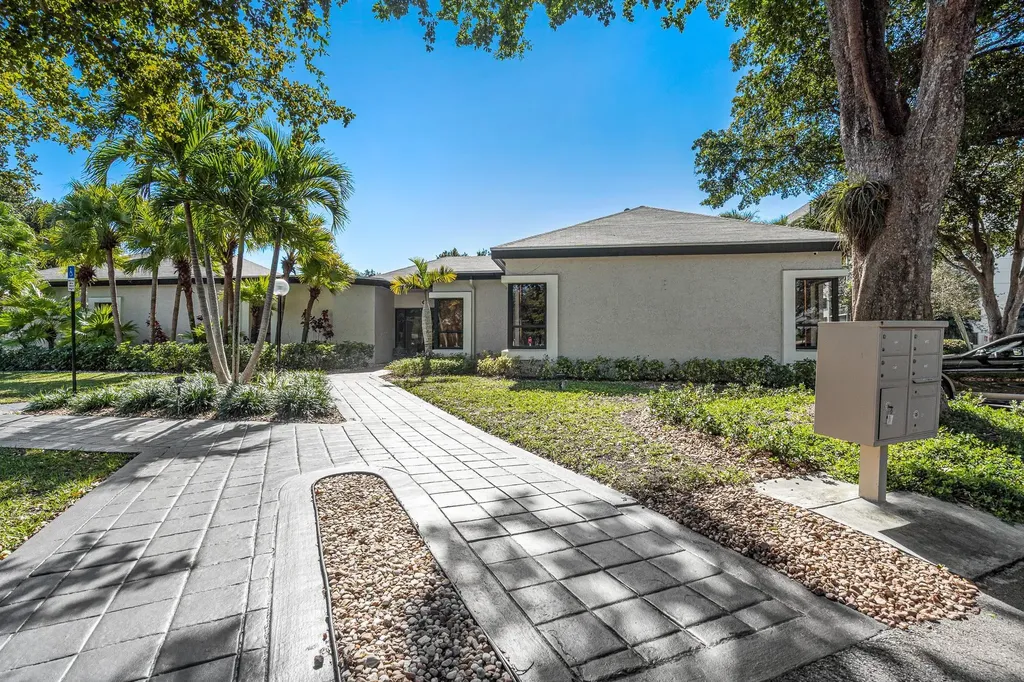 1244 S Military Trail Deerfield Beach FL 33442