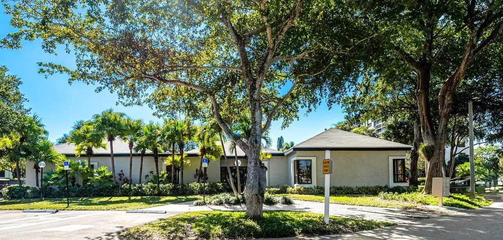 1244 S Military Trail Deerfield Beach FL 33442
