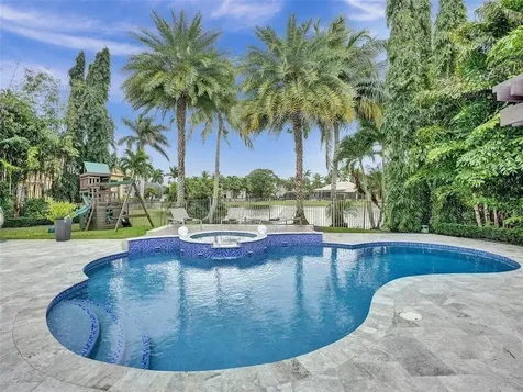 2482 Poinciana Court Weston FL 33327