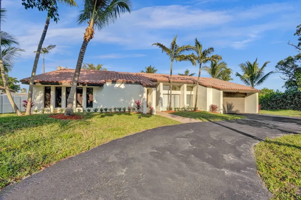 8651 Gatehouse Road Plantation FL 33324
