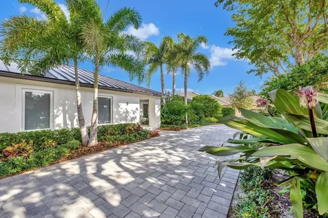 41 S Compass Drive Fort Lauderdale FL 33308