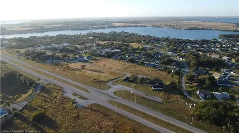1346 Us 27 Lake Placid FL 33852