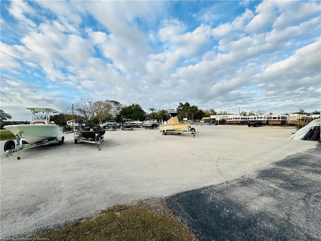 1130 Us 27 Lake Placid FL 33852