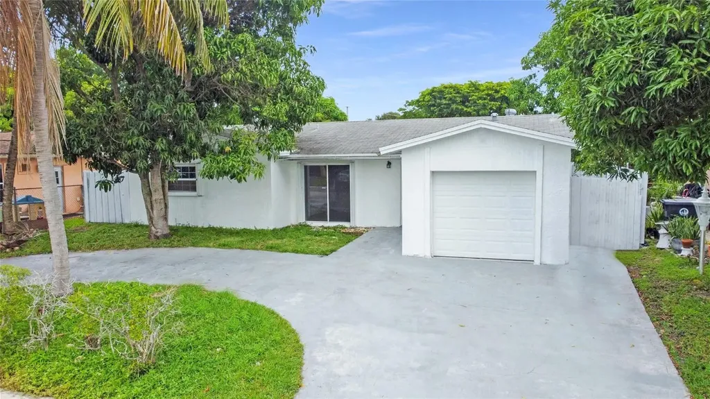8241 SW 3rd Court North Lauderdale FL 33068
