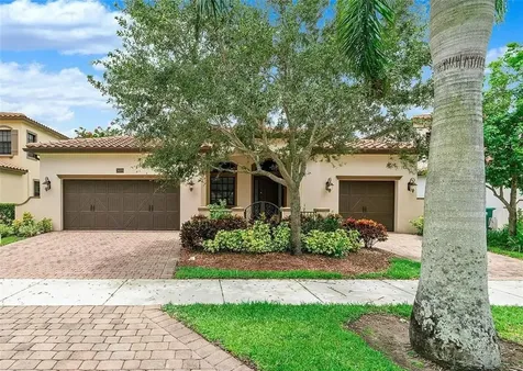 3695 NW 87th Avenue Hollywood FL 33024