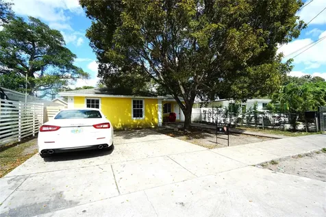 2035 NW 52nd Street Miami FL 33142