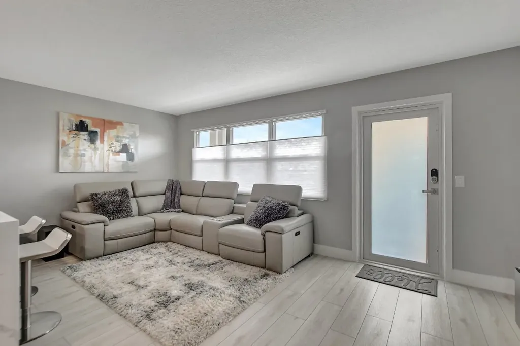 3107 Cambridge Deerfield Beach FL 33442