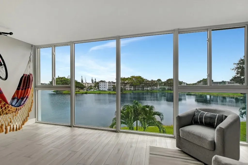 3107 Cambridge Deerfield Beach FL 33442