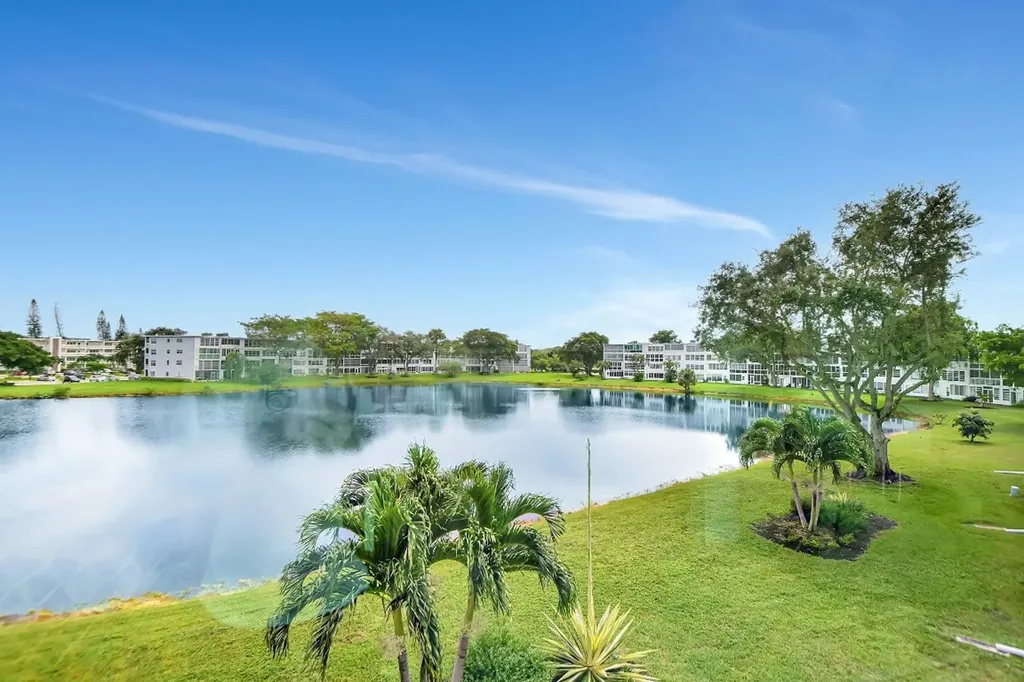 3107 Cambridge Deerfield Beach FL 33442